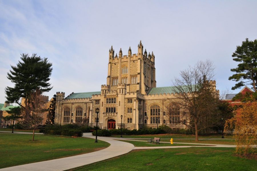 Photo from commons.wikimedia.org; Vassar College's Thompson Library in the fall time