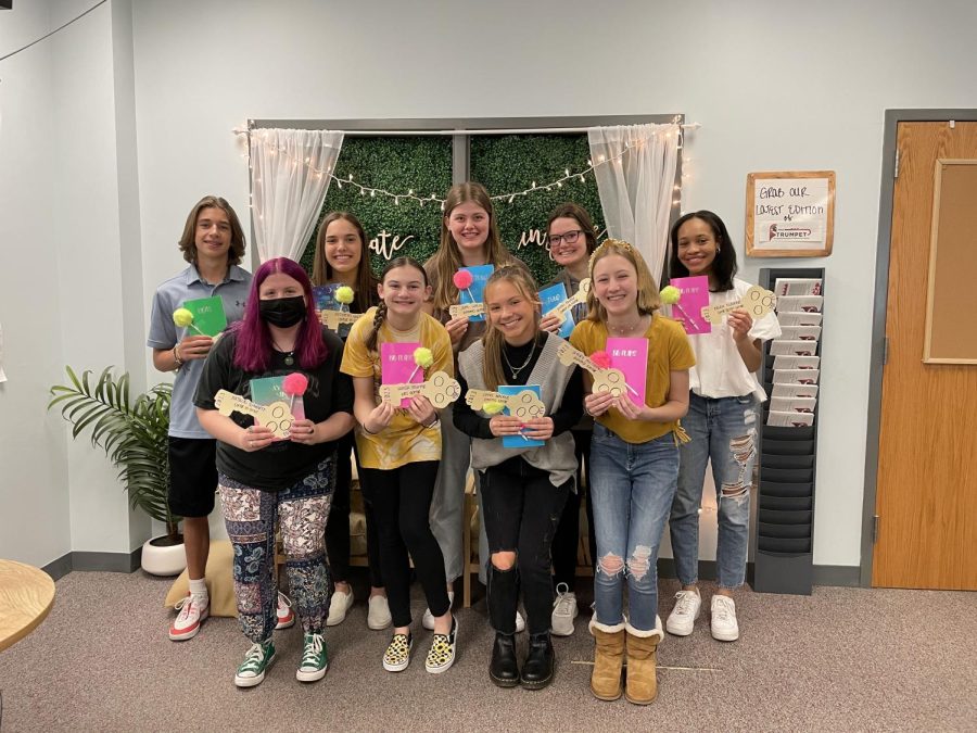 Photo courtesy of Jess Benninger. Ten ParKey staff members rejoin the group as editors for the 2022-2023 school year.
