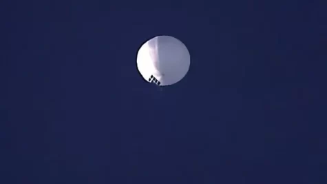 A far away photo of the first balloon.