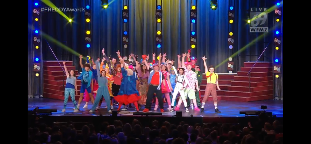 The cast performs Bikini Bottom Day at the Freddy Awards Ceremony. 