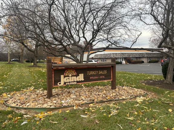 The Jaindl store is ramping up sales as Thanksgiving is just around the corner. 